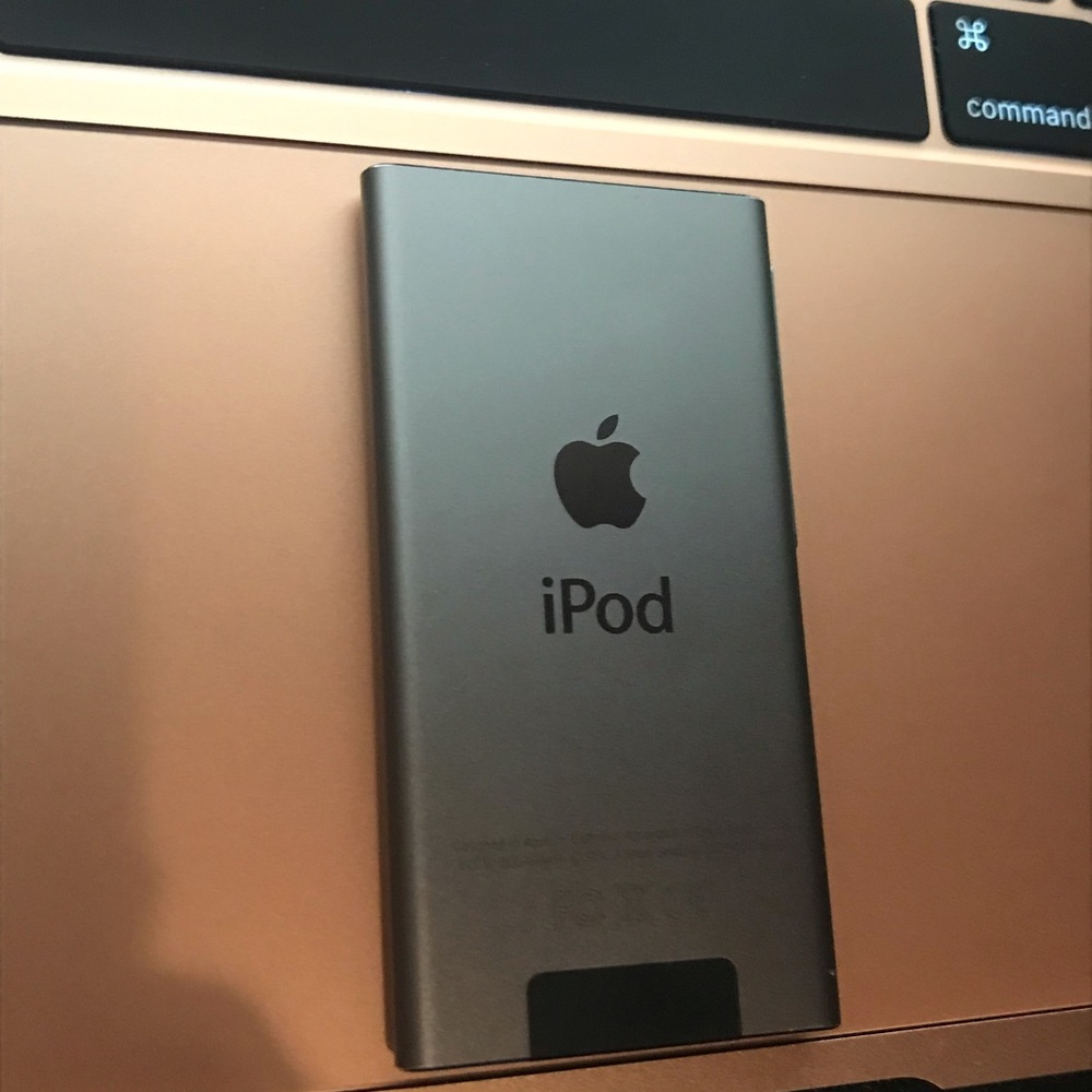 Apple iPod Nano 7th Generation